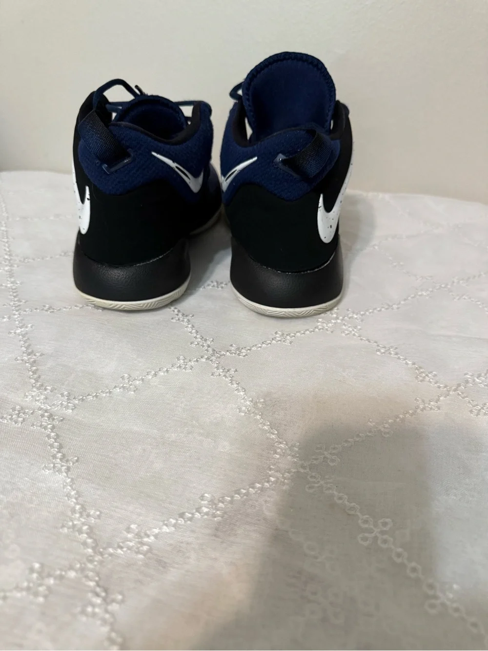 Nike Men’s Navy and White Athletic Basketball Shoes
